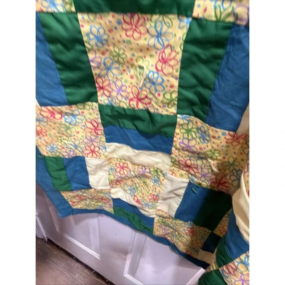 Handmade Lap Or Baby Blanket Quilt Beautiful‎ Bright Colors